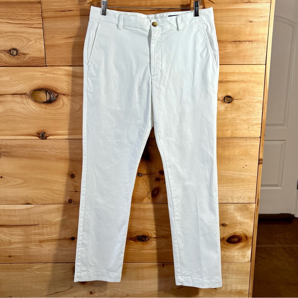 Vineyard Vines Men's White Chinos Coastal Martha’s Vineyard Luxury Old Money GQ